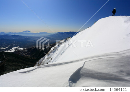 Yatsugatake山峰·Akadake峰頂和富士山的雪峰 Yatsugatake山峰·Akadake峰頂和富士山的雪峰 14364121