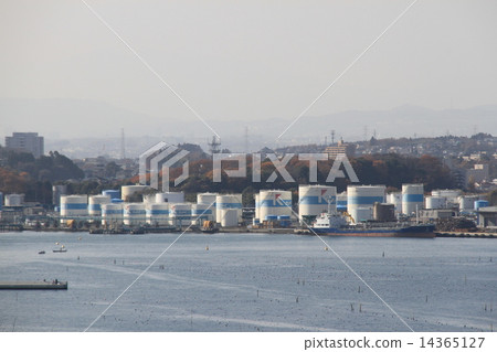 宮城縣鹽釜市海岸的油罐設施 14365127