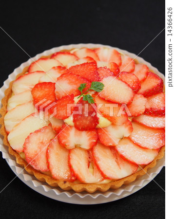 Strawberry tart Strawberry tart 14366426