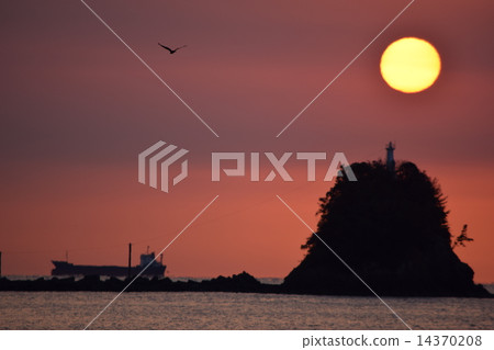 Ship, Island, and the Sun Ship, Island, and the Sun 14370208