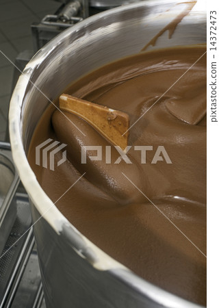 Machine for mixing chocolate 14372473