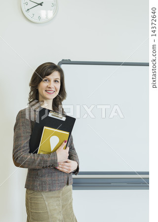 Senior English / Homestay Senior English / Homestay 14372640