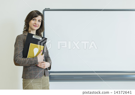 Senior English / Homestay Senior English / Homestay 14372641