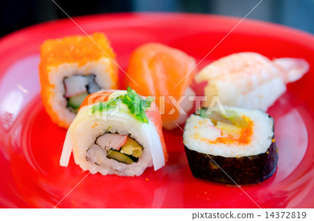 sushi on plate sushi on plate 14372819