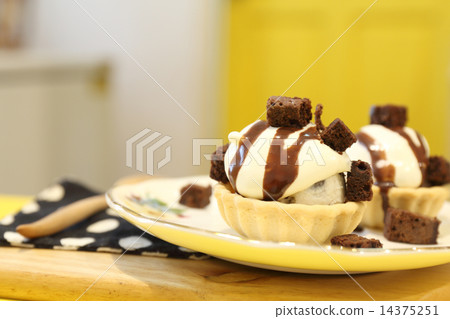 ice cream tart ice cream tart 14375251