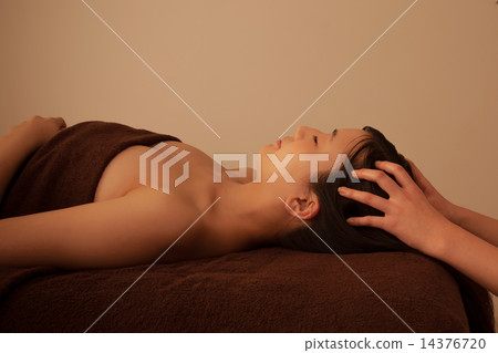 美容院 按摩 頭部按摩 14376720