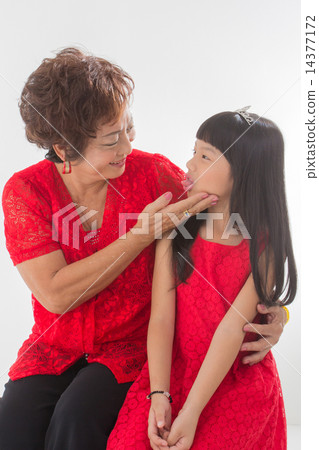 Grandmother and Granddaughter 14377172