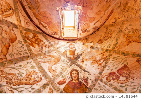 世界遺產阿穆拉城堡（約旦）的壁畫 14381644