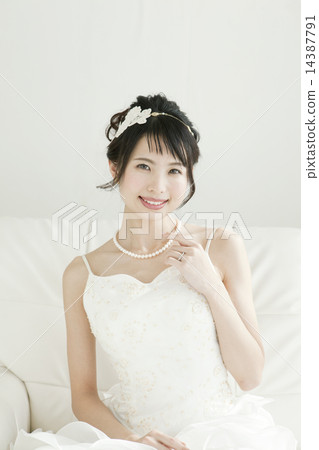Bride Bride 14387791