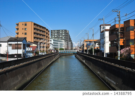 Chikugawa river near Nishi-gamada, Ota-ku 14388795