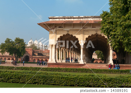 Diwan I Am, Hall of Public Audience in Agra Fort 14389191