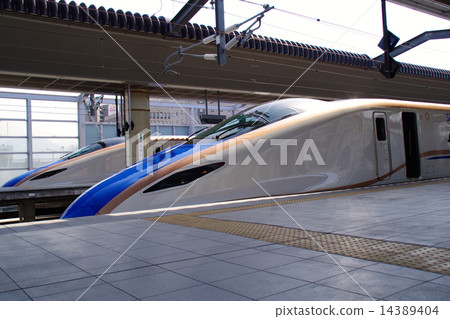 Hokuriku Shinkansen 14389404