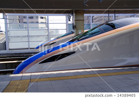 Hokuriku Shinkansen 14389405
