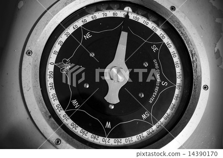 Monochrome photo of nautical gyrocompass repeater 14390170