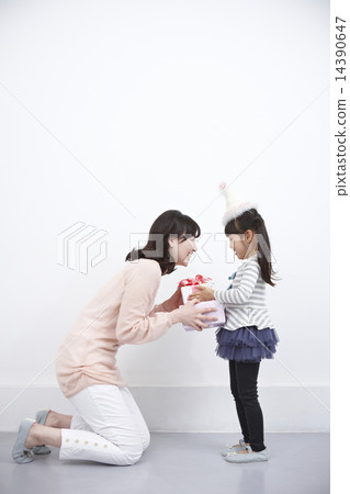 媽媽和女兒 媽媽和女兒 14390647