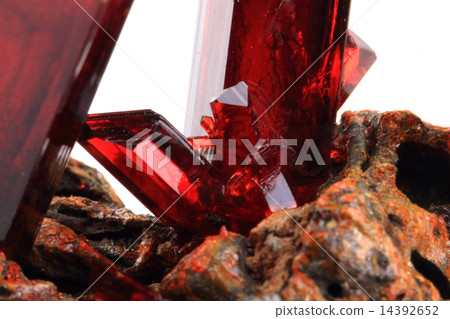 K3 [Fe (CN)6] potassium-ferricyan ide crystal 14392652
