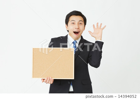 拿著留言簿的一個驚奇的商人 拿著留言簿的一個驚奇的商人 14394052