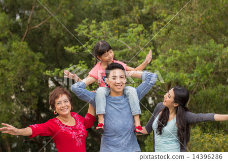 Three Generation Three Generation 14396286