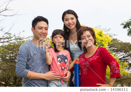 Three Generation Three Generation 14396311