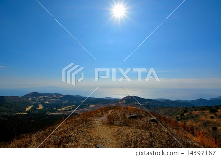 向光明的方向發光 向光明的方向發光 14397167