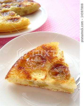 Delicious caramel banana hot cake 14397808