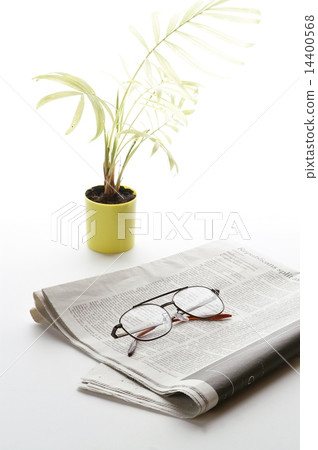 newspaper 14400568