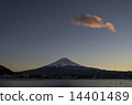 從山中湖出發的富士山 14401489