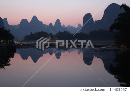 中國桂林的黃昏 14405967