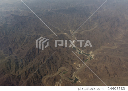 oman mountains aerial view landscape oman mountains aerial view landscape 14408583
