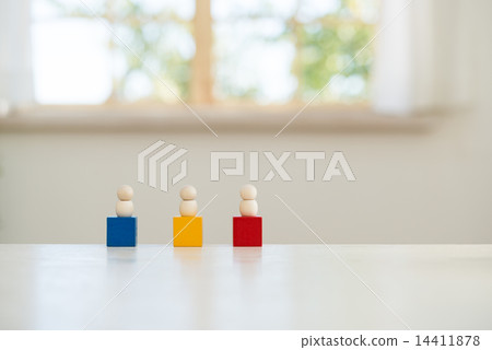 Small people series Small people series 14411878