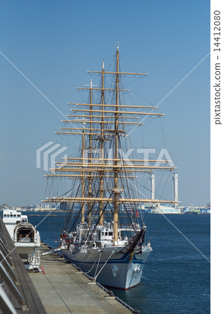 Nippon Maru在橫濱港打電話 14412080