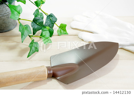 Gardening image 14412130