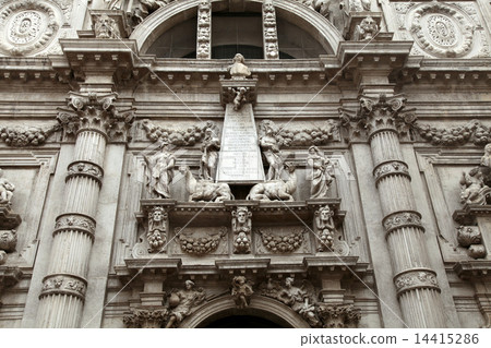 Facade of church San Moise in Venice, Italy Facade of church San Moise in Venice, Italy 14415286