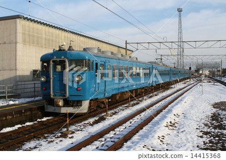Hokuriku main line express train 475 series 14415368