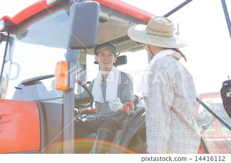 man and woman, farming, couple 14416112