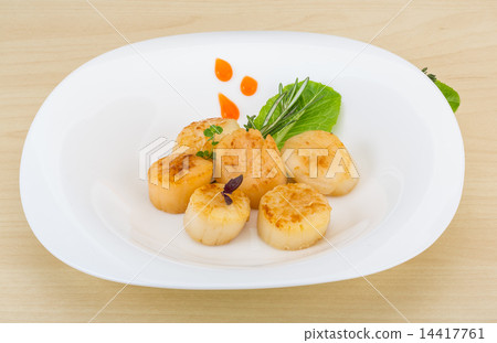 Grilled scallops Grilled scallops 14417761