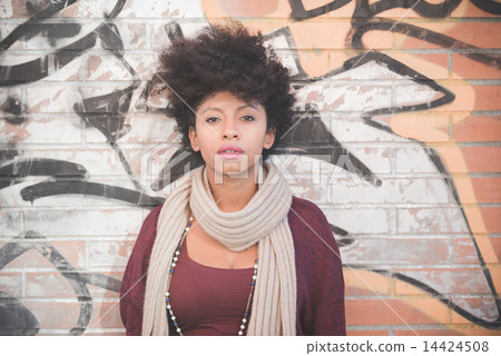 beautiful black curly hair african woman 14424508