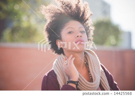 beautiful black curly hair african woman 14425568