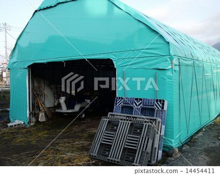 在自己動手的木匠做的農業設備小屋 在自己動手的木匠做的農業設備小屋 14454411