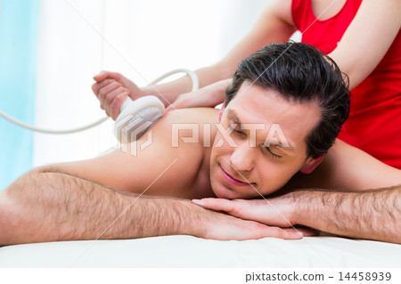 Couple in traditional clothing  14458939