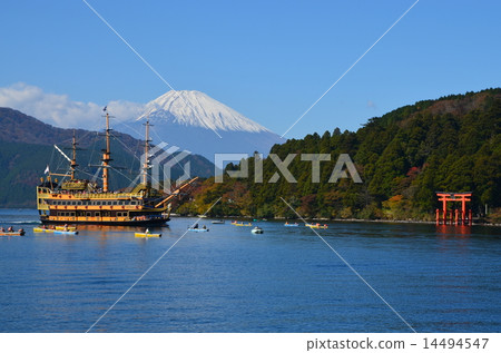 Mount Fuji from Ashinoko 14494547