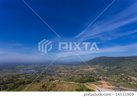 Landscape of Smoky Mountains Park and blue sky 14511909