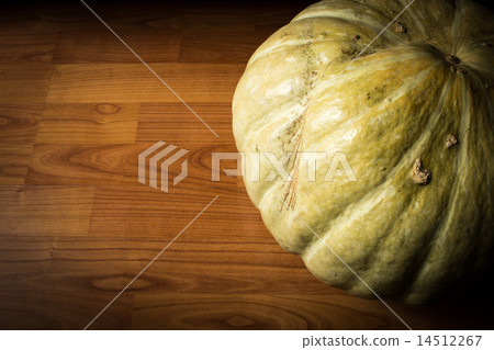 Pumpkin with Copyspace 14512267
