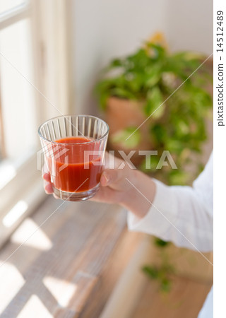 tomato juice  14512489