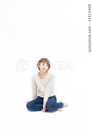 A cute girl in a sweater jeans A cute girl in a sweater jeans 14513409