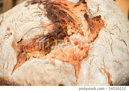bread closeup 14520232