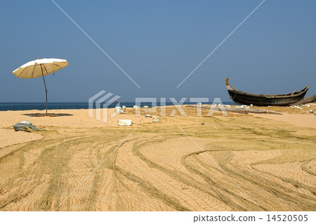 fishing net on the ocean. Kerala, South India 14520505