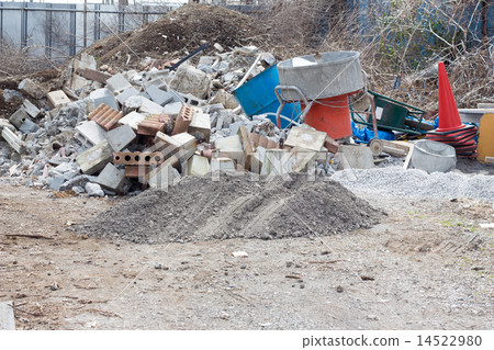 Abandonment place 14522980