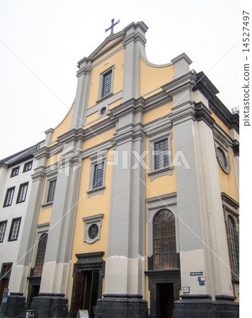 Cream stone church in the town of Düsseldorf 14527497