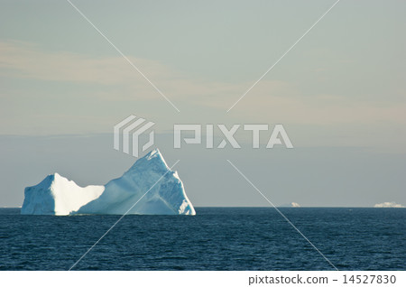 Antarctic ice island 14527830